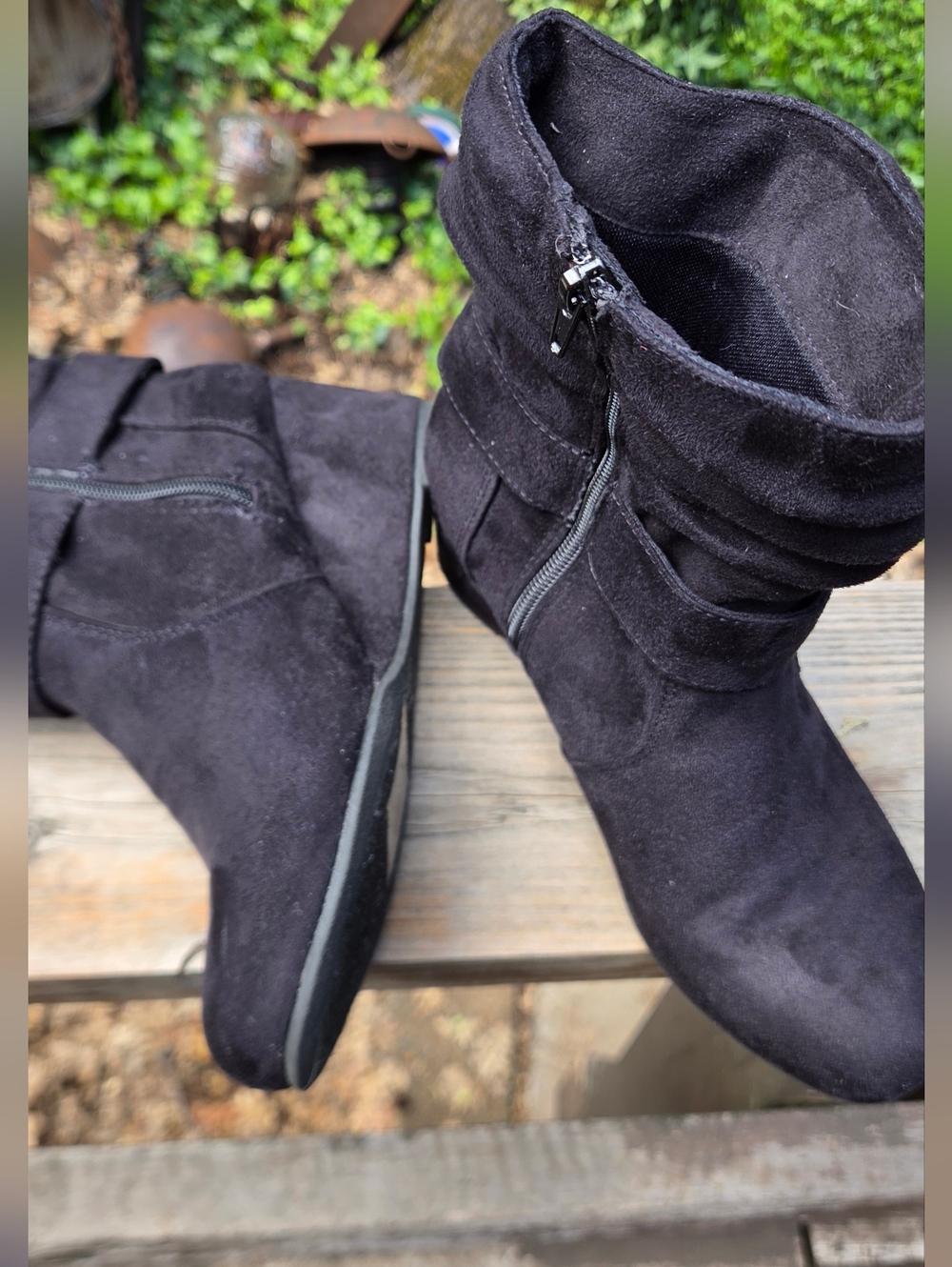 Carlos Santana Black Suede Slouch Boots with Buckle Sz8 NEW IN BOX - Picture 3 of 9